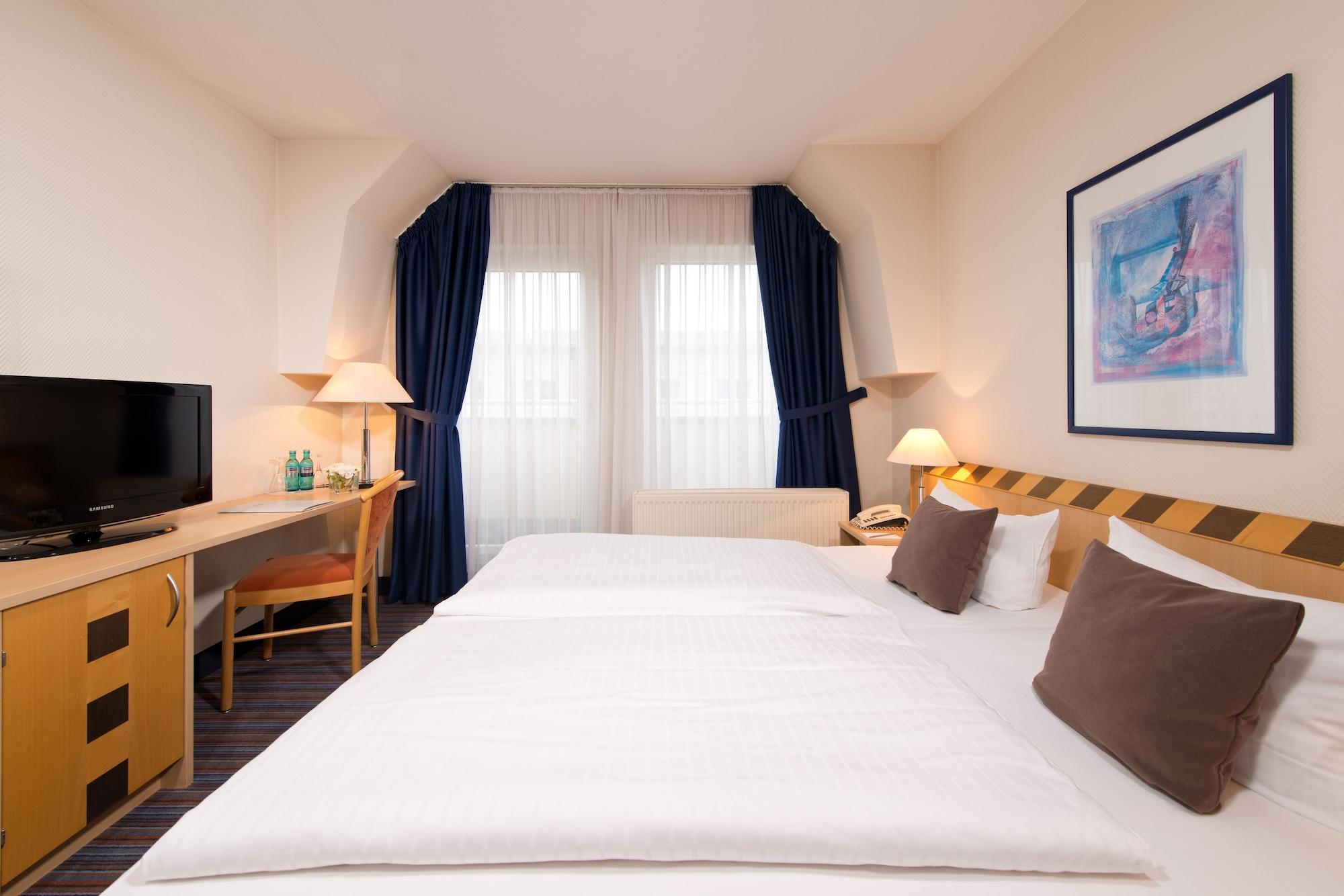 Achat Hotel Dresden Elbufer Екстер'єр фото