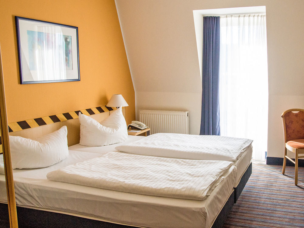 Achat Hotel Dresden Elbufer Екстер'єр фото